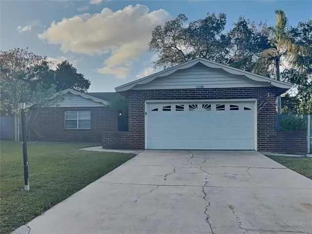 $1,889 | Undisclosed Address, Deltona, FL 32725