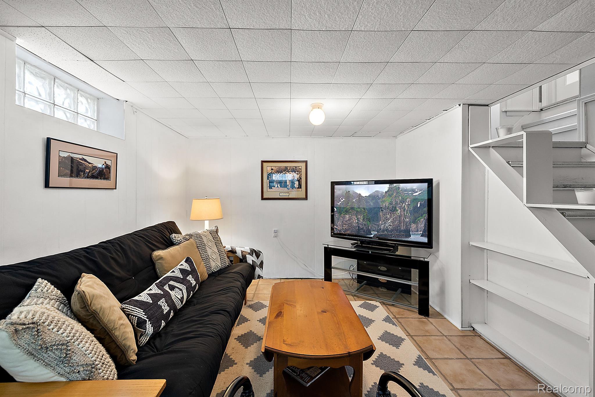 3328 Chester Road Royal Oak, MI 48073 - Photo 31 of 42 Gallery Image 31