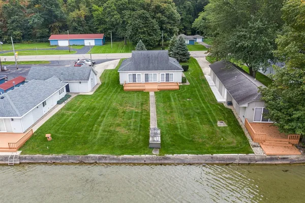 $895,000 | 19976 Highway 60, Three Rivers, MI 49093