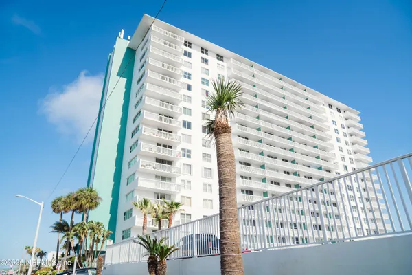 $219,000 | 2800 North Atlantic Avenue, Unit 1411, Daytona Beach, FL 32118