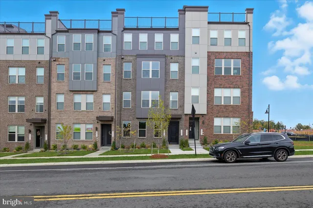 a car parked in front of a building