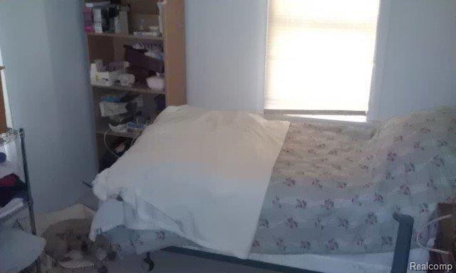 3341 Bathurst Avenue Rochester, MI 48309 - Photo 7 of 8 Bedroom2.jpg