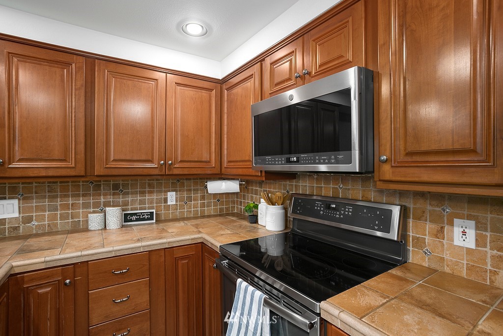 7250 Old Redmond Road, Unit K139 Redmond, WA 98052 - Photo 9 of 27 Gallery Image 9