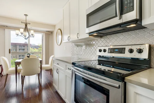 $395,000 | 1280 Rudolph Drive, Unit 4K, Northbrook, IL 60062