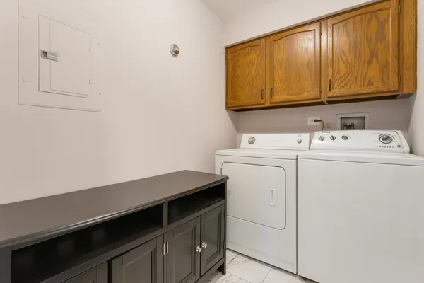 $395,000 | 1280 Rudolph Drive, Unit 4K, Northbrook, IL 60062