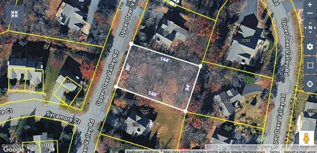 a view of an outdoor space