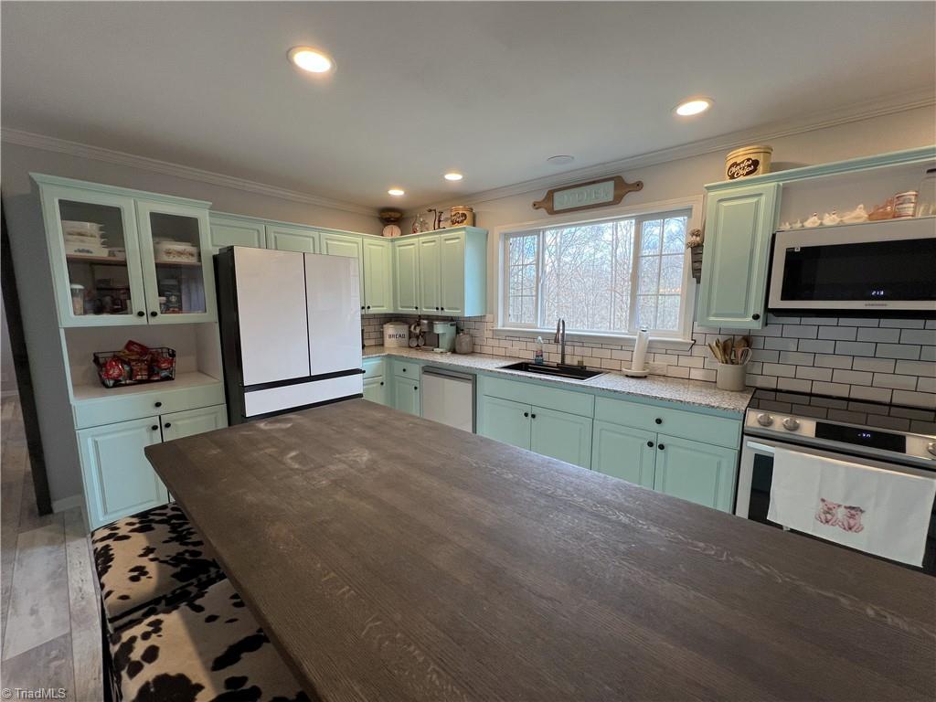 1144 Duggins Road Madison, NC 27025 - Photo 12 of 49