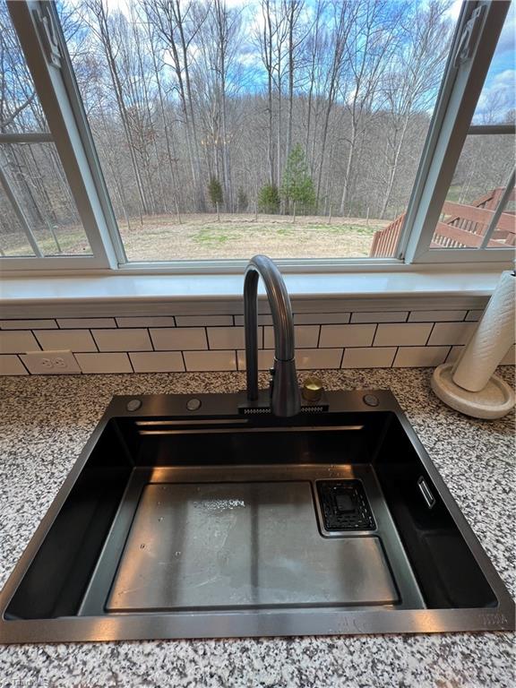 1144 Duggins Road Madison, NC 27025 - Photo 15 of 49