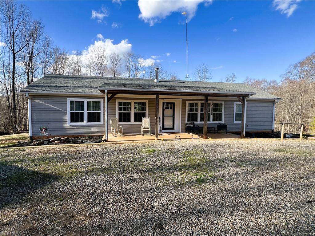 1144 Duggins Road Madison, NC 27025 - Photo 4 of 49