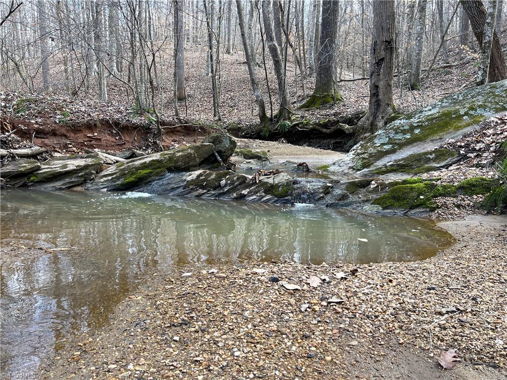 1144 Duggins Road Madison, NC 27025 - Photo 46 of 49