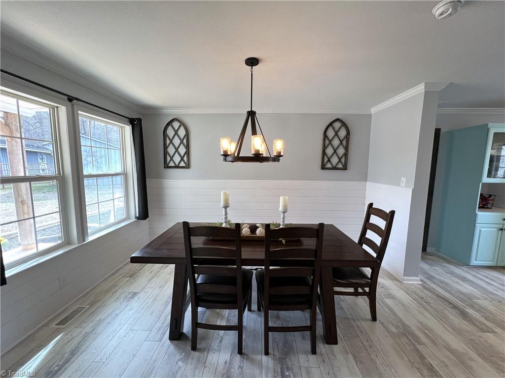 1144 Duggins Road Madison, NC 27025 - Photo 9 of 49