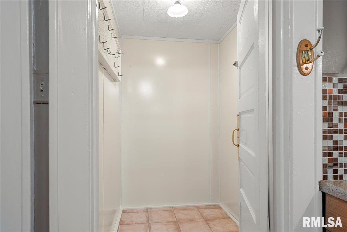 2449 Yale Boulevard Springfield, IL 62703 - Photo 11 of 37 Gallery Image 11