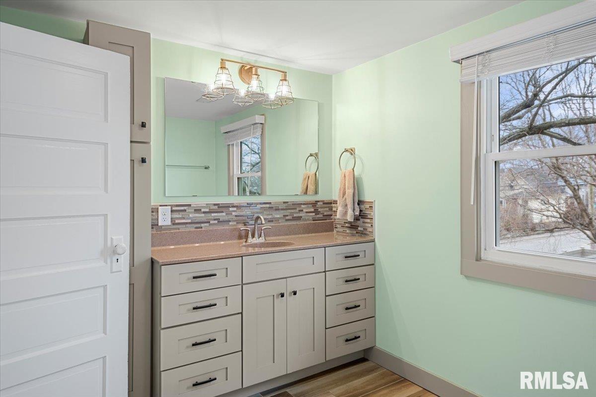 2449 Yale Boulevard Springfield, IL 62703 - Photo 16 of 37 Gallery Image 16