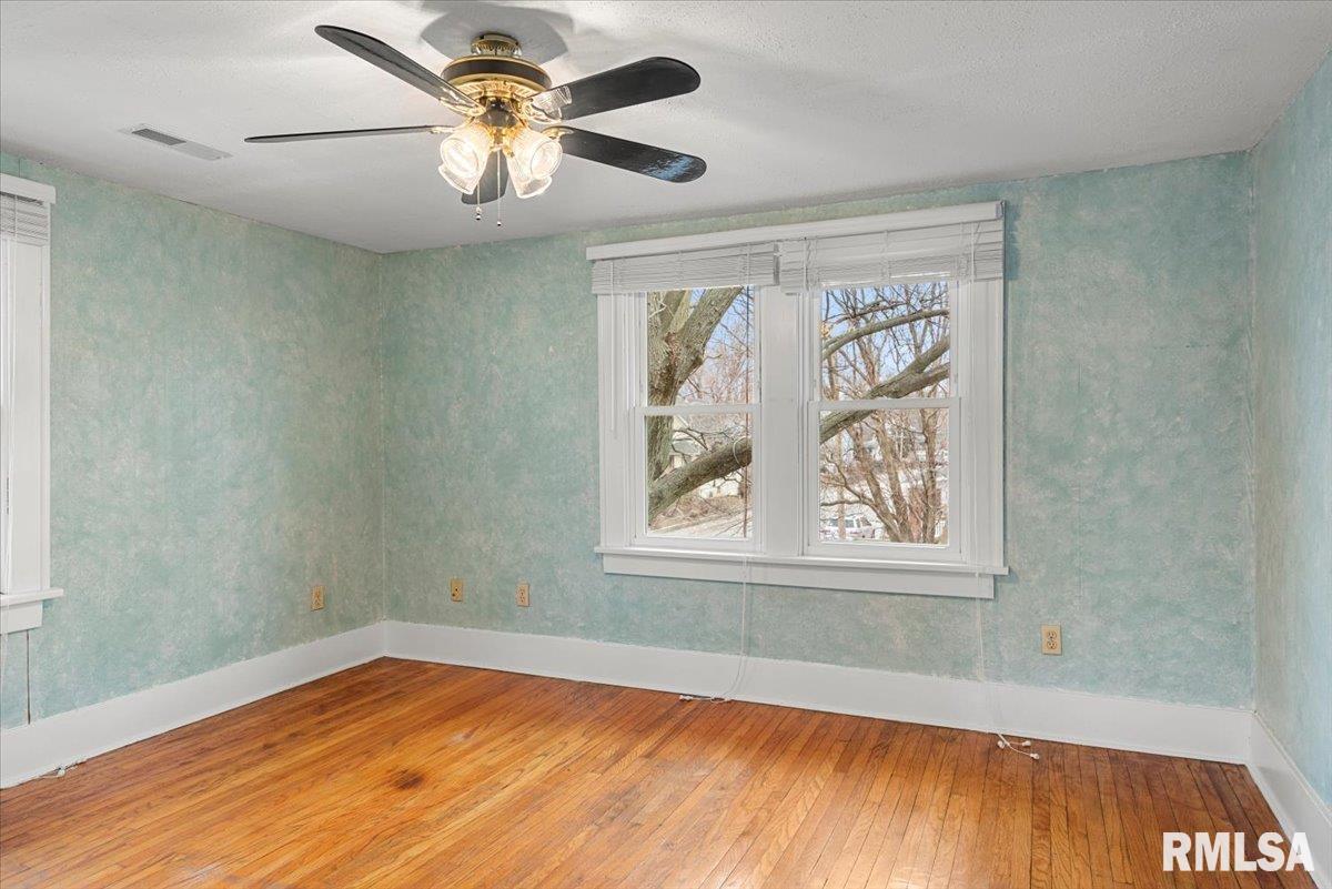 2449 Yale Boulevard Springfield, IL 62703 - Photo 17 of 37 Gallery Image 17