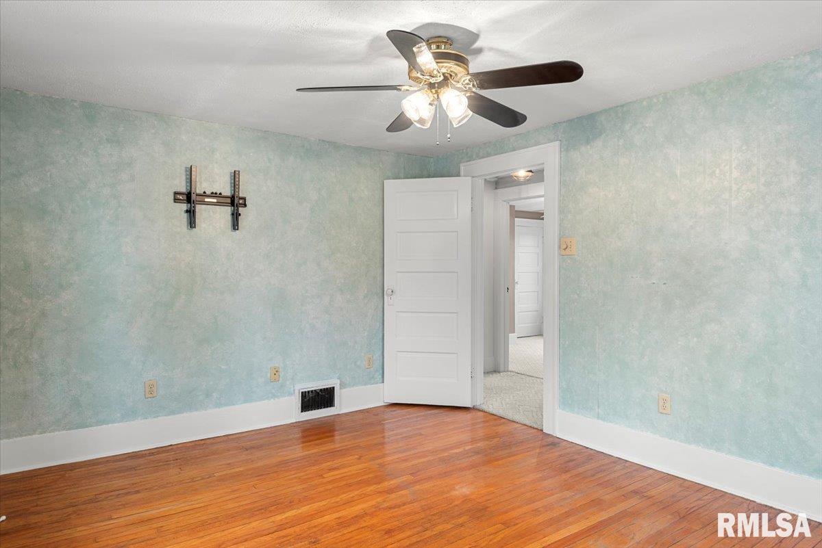2449 Yale Boulevard Springfield, IL 62703 - Photo 18 of 37 Gallery Image 18