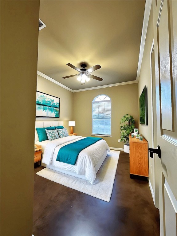 23 North Shore Circle Waco, TX 76708 - Photo 23 of 32 a living room with a bed furniture and a chandelier