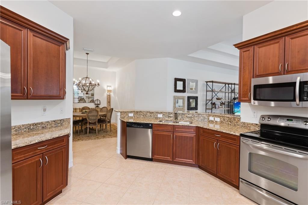 7539 Moorgate Point Way Naples, FL 34113 - Photo 14 of 16 Kitchen