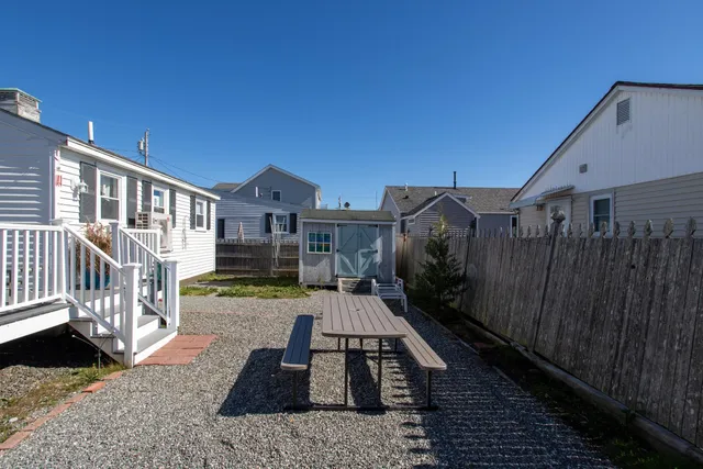 $2,000 | 23 Diane Lane, Hampton, NH 03842