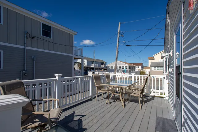 $2,000 | 23 Diane Lane, Hampton, NH 03842