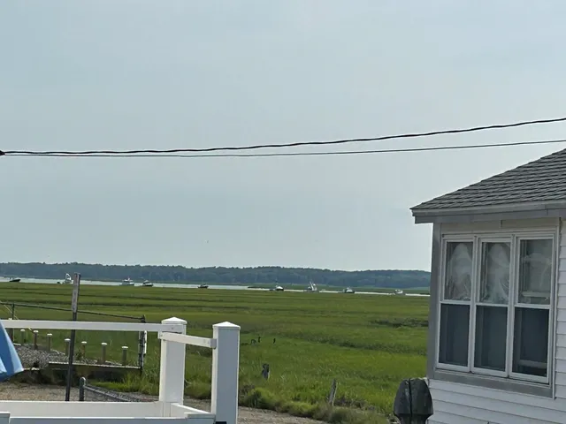 $2,000 | 23 Diane Lane, Hampton, NH 03842