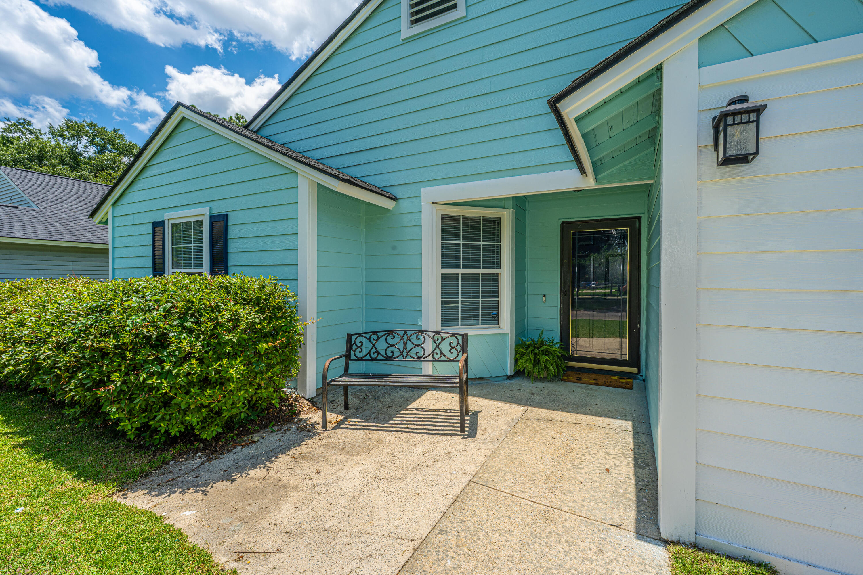 160 Lancashire Road Summerville, SC 29486 - Photo 4 of 23 160LancashireRd06