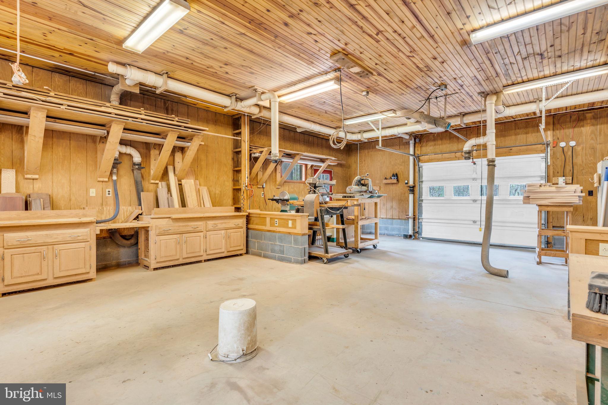 945 New Road Orrtanna, PA 17353 - Photo 39 of 58 Inside of the woodshop