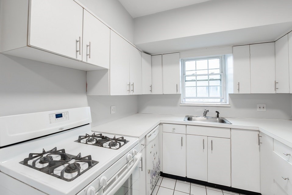 99 Lake Shore Road, Unit 3 Boston, MA 02135 - Photo 10 of 27 Gallery Image 10