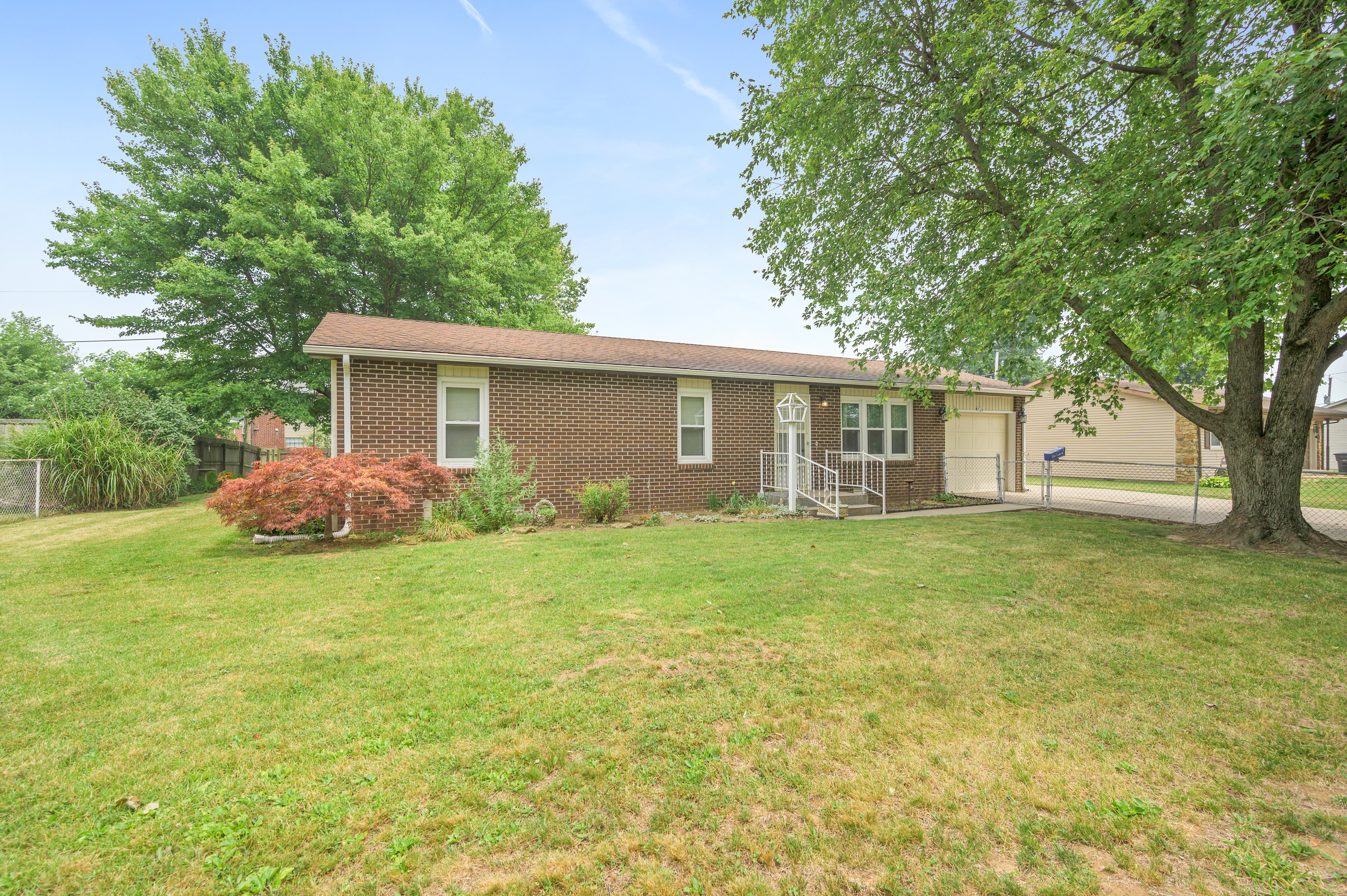 719 Sprenger Road Seymour, IN 47274 - Photo 1 of 44