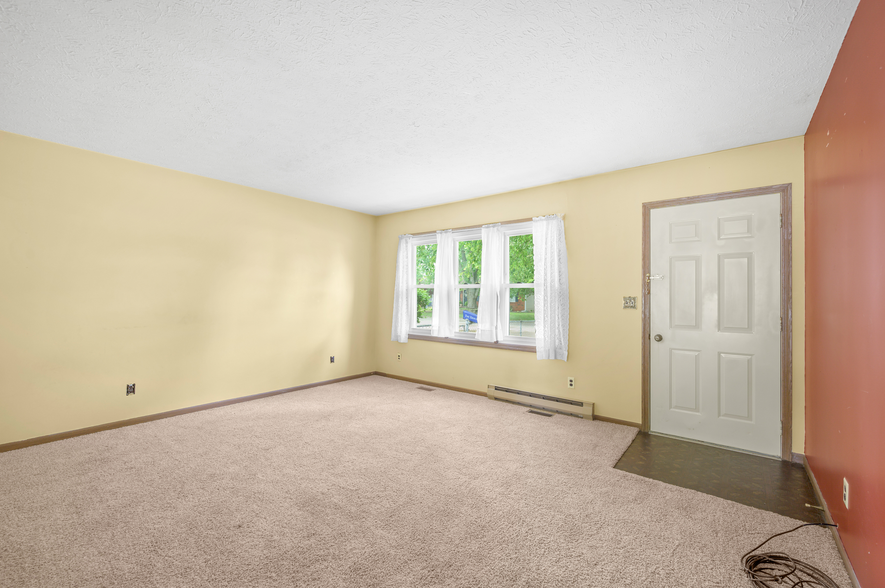 719 Sprenger Road Seymour, IN 47274 - Photo 9 of 44