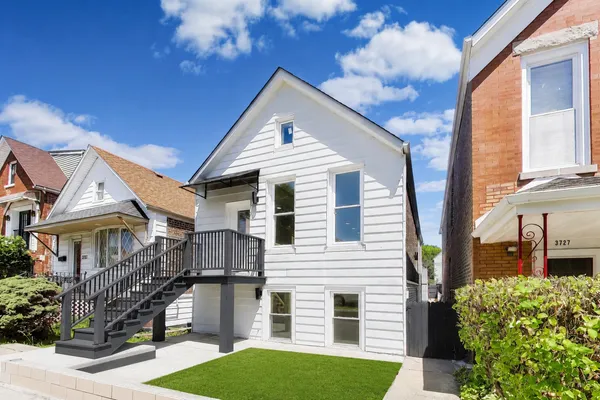 $500,000 | 3723 South Winchester Avenue, Chicago, IL 60609
