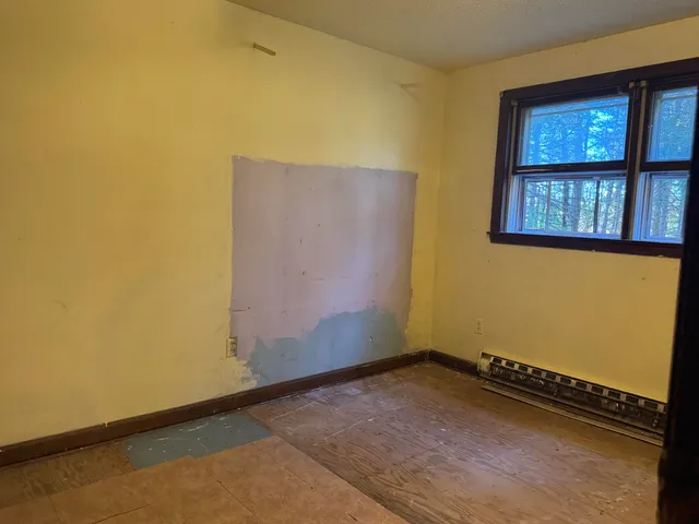 $199,900 | 32 Nyes Corner Drive, Fairfield, ME 04937