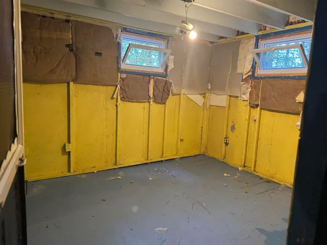 $199,900 | 32 Nyes Corner Drive, Fairfield, ME 04937