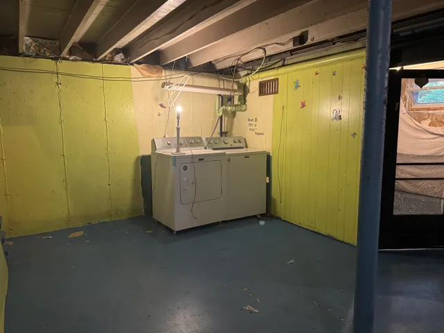 $199,900 | 32 Nyes Corner Drive, Fairfield, ME 04937