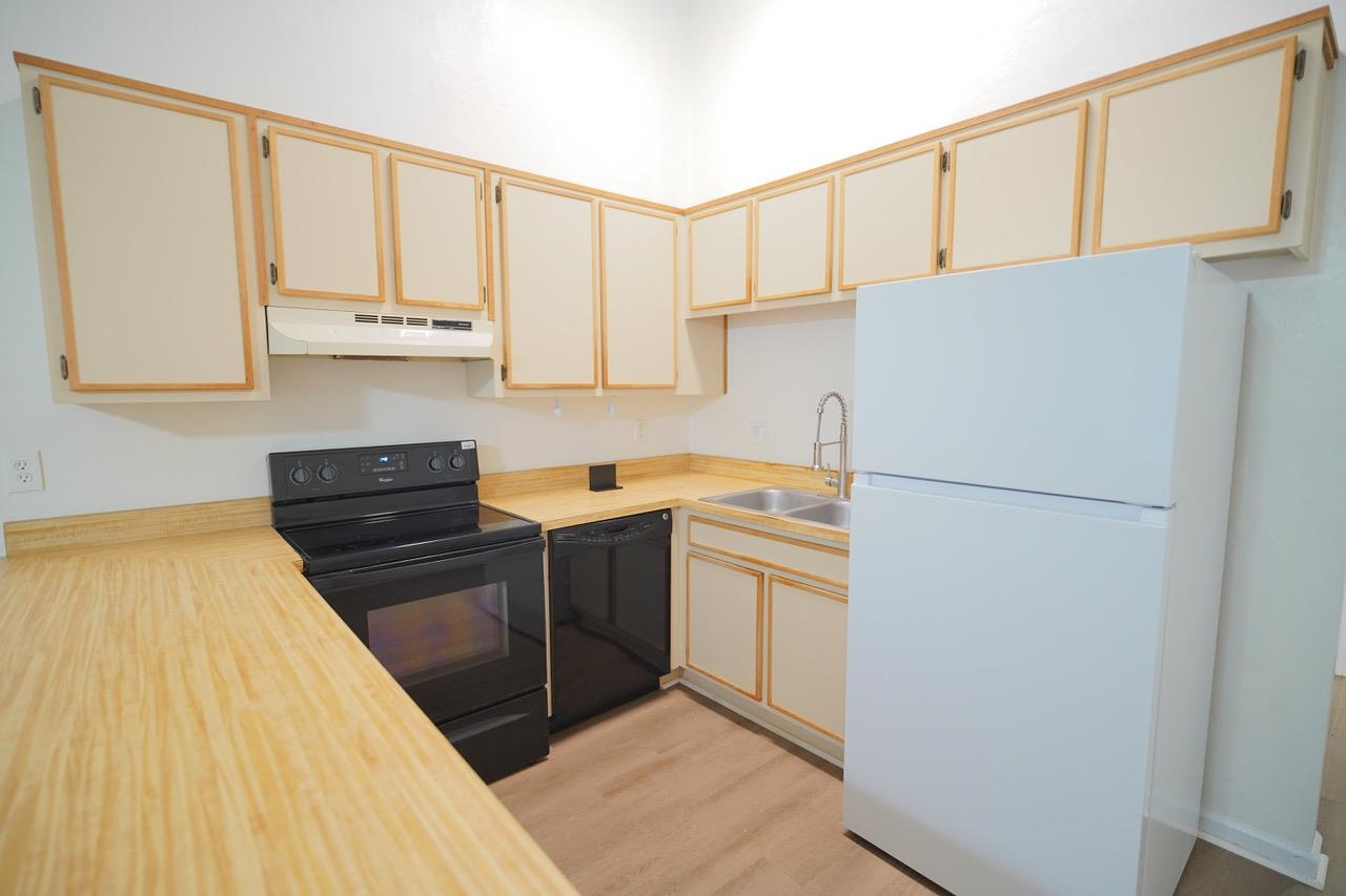 1188 High Road Tallahassee, FL 32304 - Photo 5 of 14