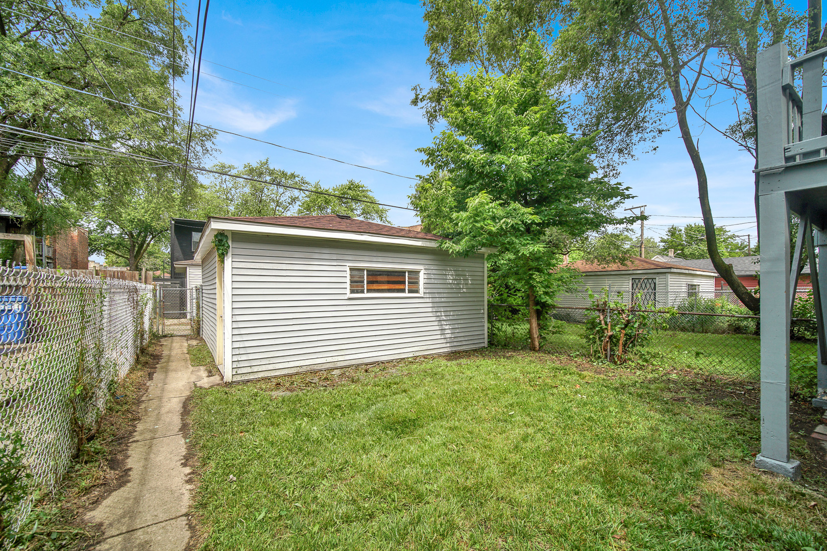 6510 South Rhodes Avenue Chicago, IL 60637 - Photo 4 of 14 Gallery Image 4