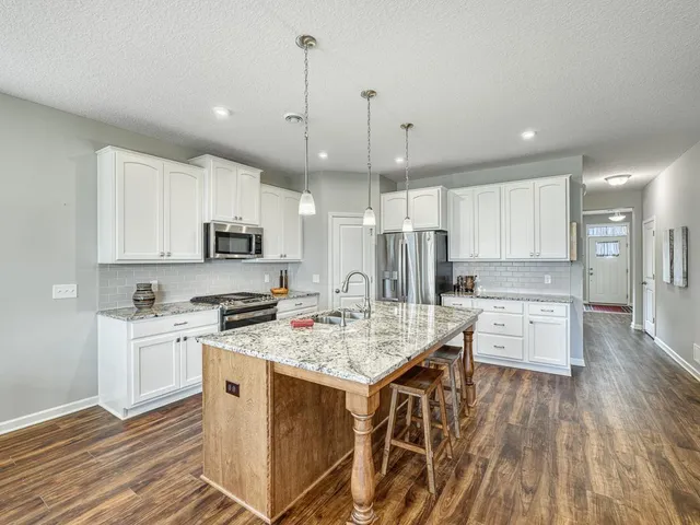 $425,000 | 2710 Kama Avenue Northeast, St. Michael, MN 55376