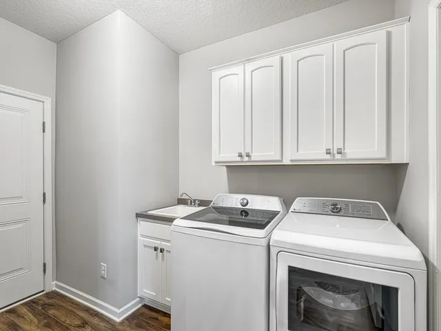 $425,000 | 2710 Kama Avenue Northeast, St. Michael, MN 55376