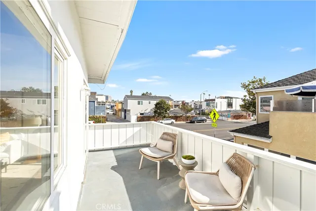 $2,850,000 | 130 43rd Street, Newport Beach, CA 92663