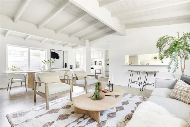 $2,850,000 | 130 43rd Street, Newport Beach, CA 92663