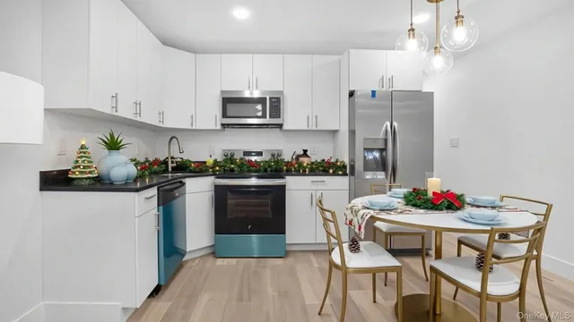 $1,150,000 | 3964 Duryea Avenue | Edenwald