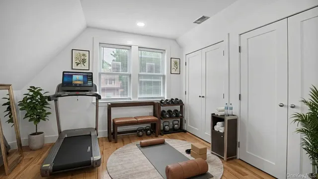 $1,150,000 | 3964 Duryea Avenue | Edenwald