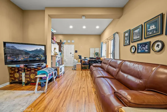 $725,000 | 50 West Mountain Street, Pasadena, CA 91103