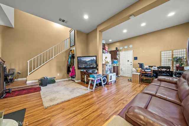 $725,000 | 50 West Mountain Street, Pasadena, CA 91103