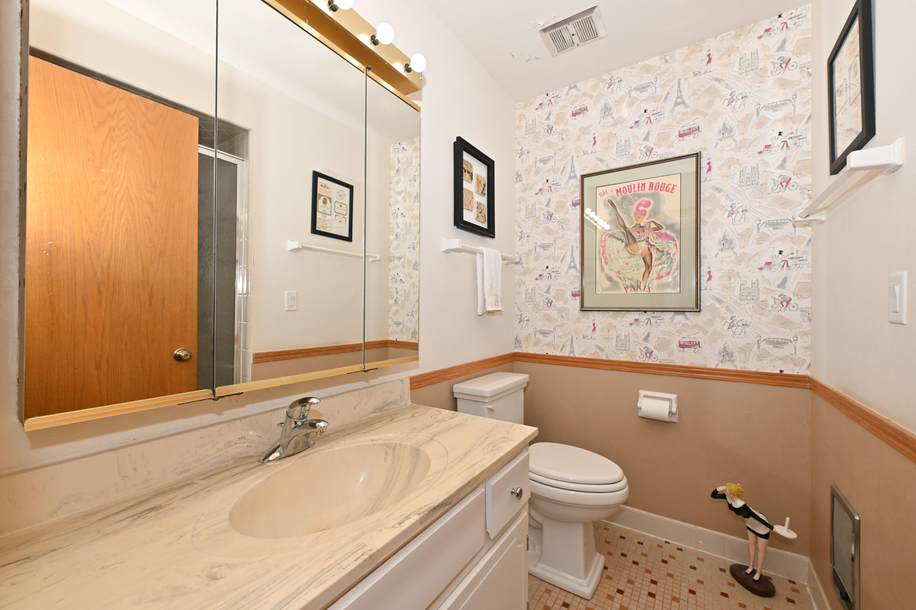 1730 West Green Tree Road, Unit 104 Glendale, WI 53209 - Photo 19 of 28 full bath 2