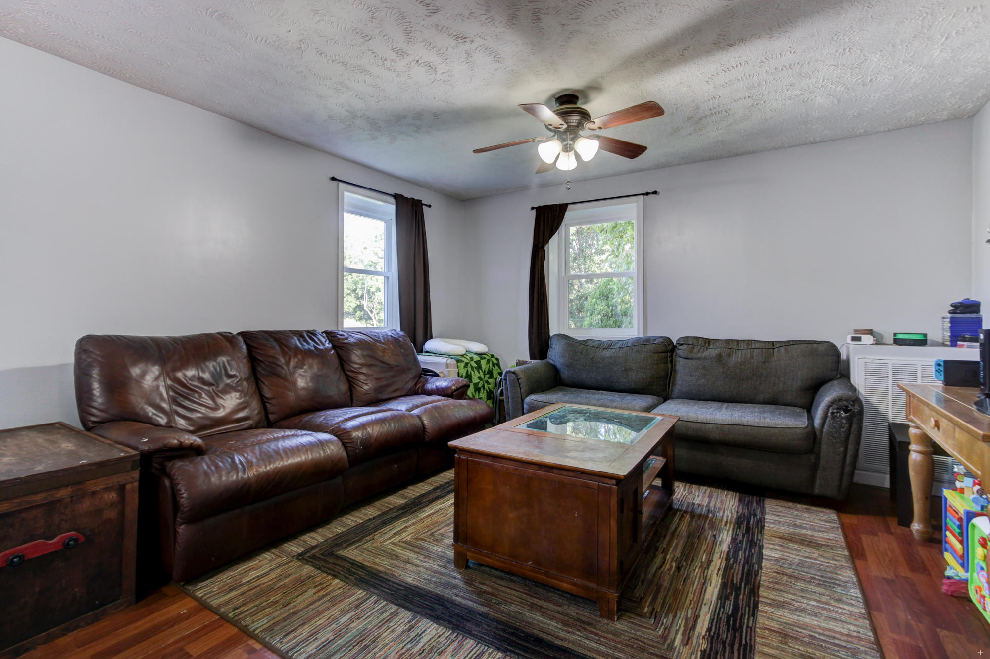 4920 Coster Road Knoxville, TN 37912 - Photo 4 of 22 4920 Coster Road- Living Room 2