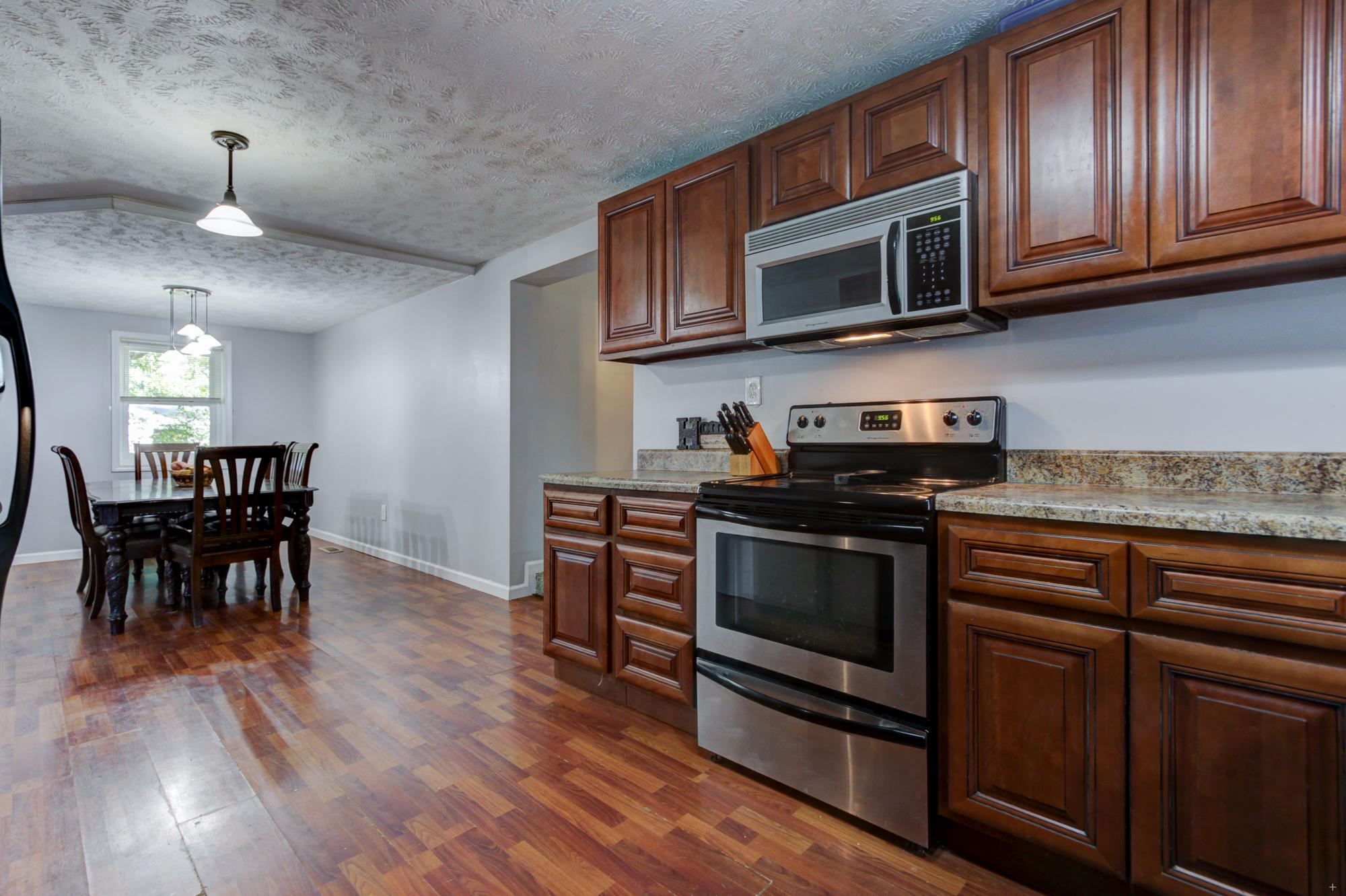 4920 Coster Road Knoxville, TN 37912 - Photo 7 of 22 4920 Coster Road- Eat-in Kitchen