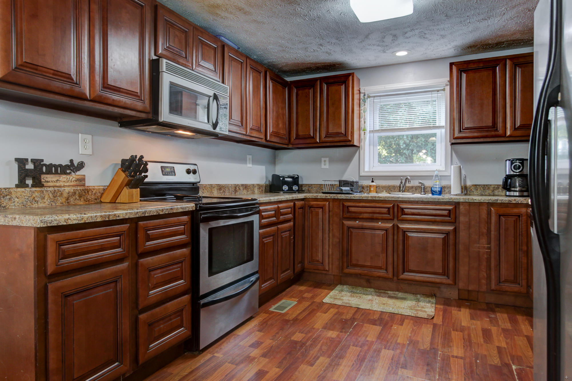 4920 Coster Road Knoxville, TN 37912 - Photo 8 of 22 4920 Coster Road- Kitchen
