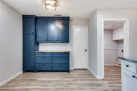 a view of walk in closet