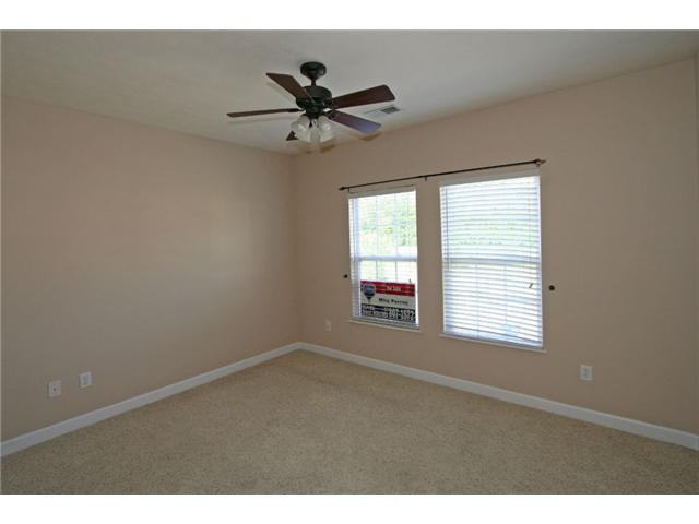 1088 Falcon Ridge Indianapolis, IN 46280 - Photo 18 of 20 Gallery Image 18