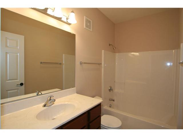 1088 Falcon Ridge Indianapolis, IN 46280 - Photo 6 of 20 Gallery Image 6
